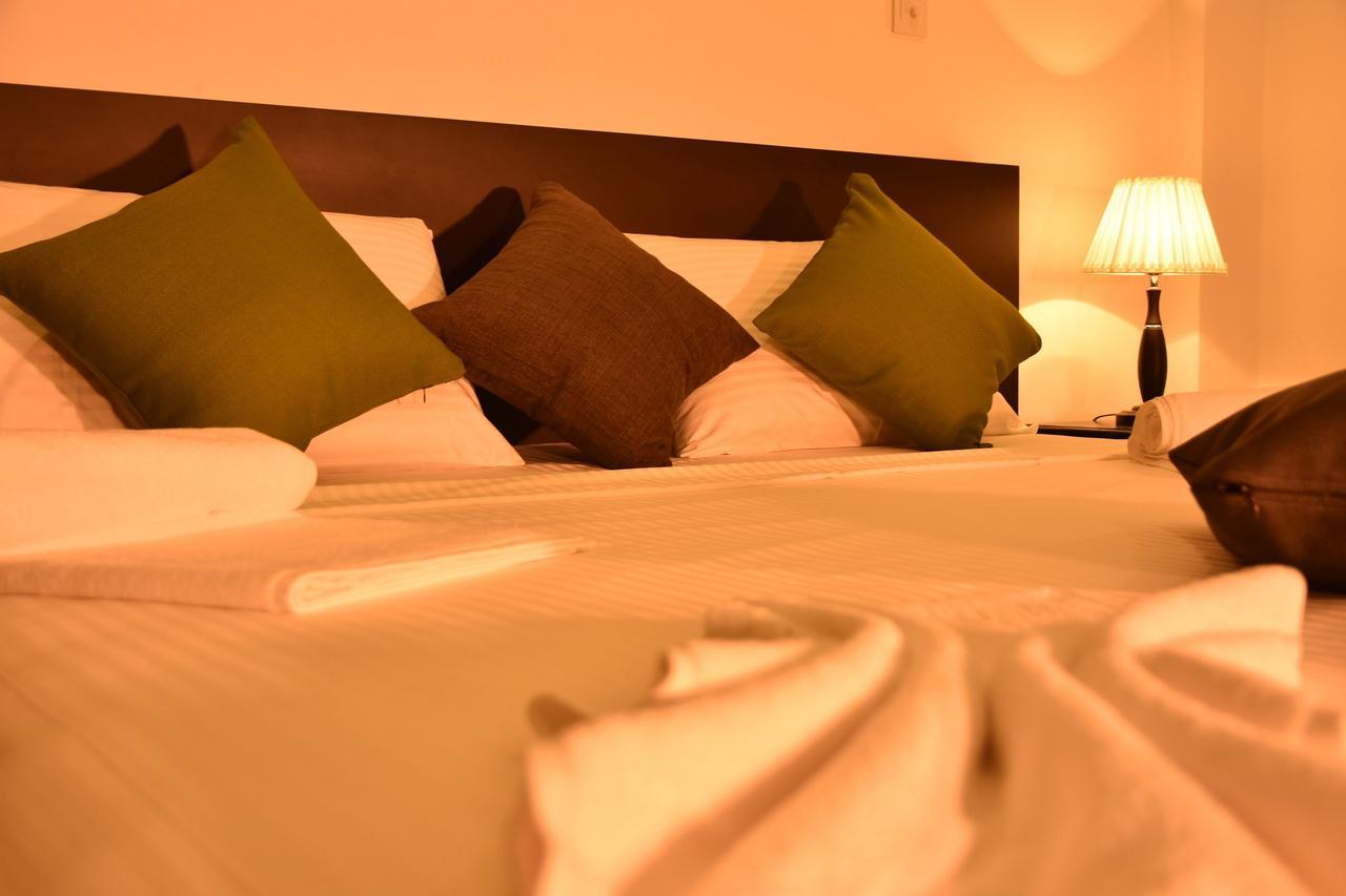 Lochana Beach Hotel Ettukala Exteriér fotografie